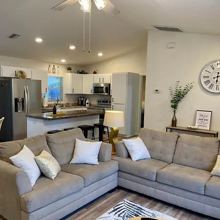 Cozy 3 Bedroom Vacation Home